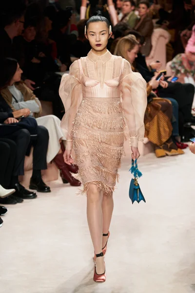 Look 51
